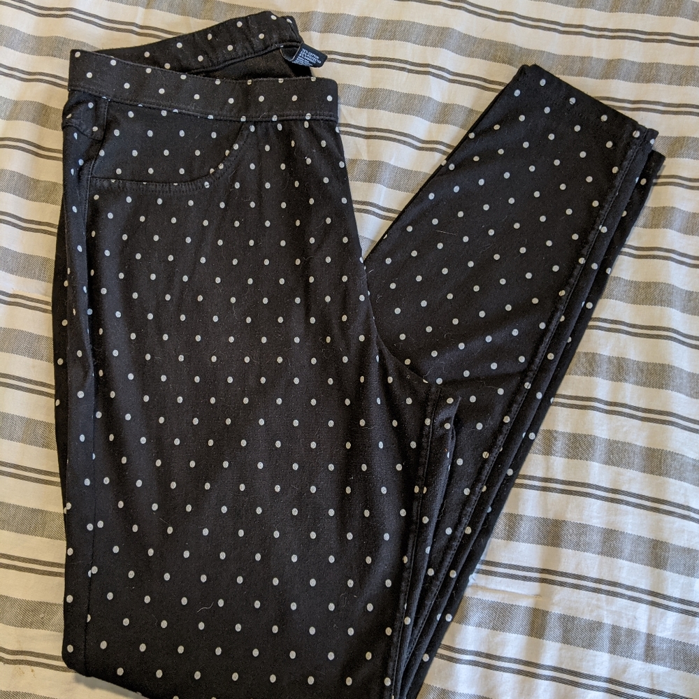 Hue large black polka dot jeggings